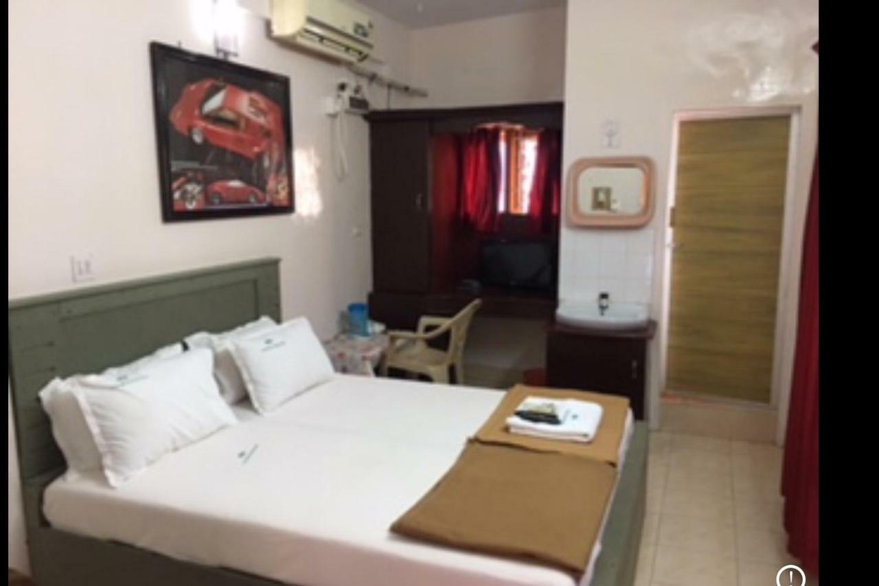 Anandan Tourist Home Varkala Esterno foto