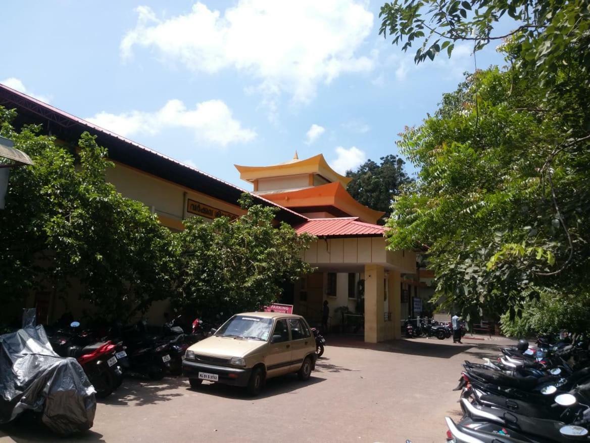 Anandan Tourist Home Varkala Esterno foto