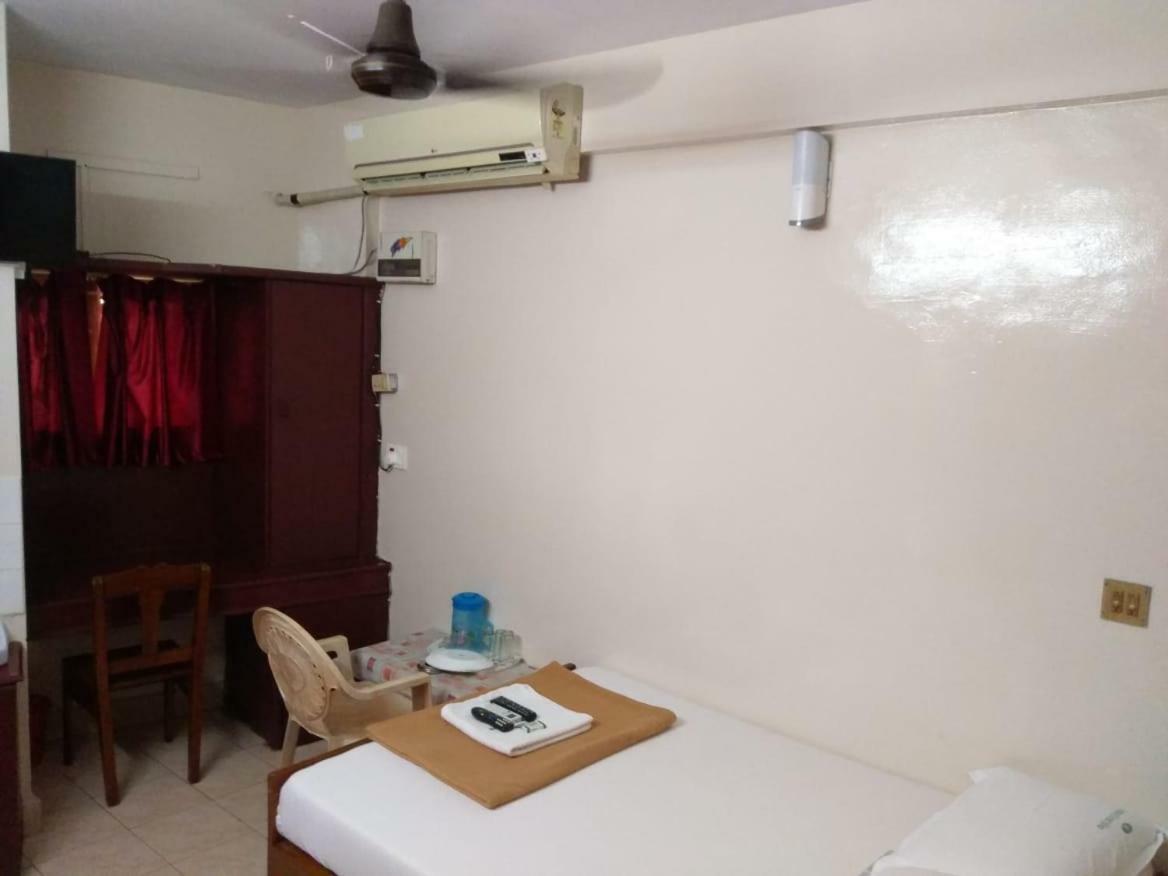 Anandan Tourist Home Varkala Esterno foto
