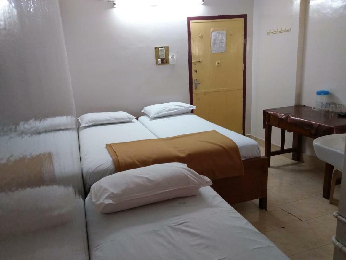 Anandan Tourist Home Varkala Esterno foto