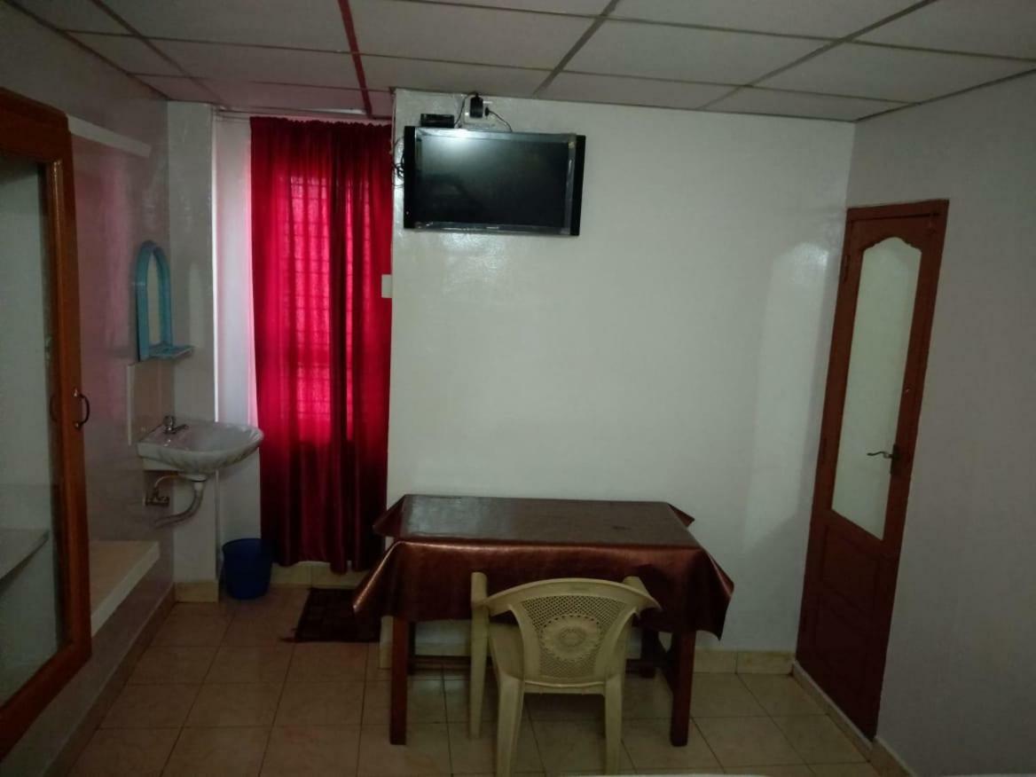 Anandan Tourist Home Varkala Esterno foto