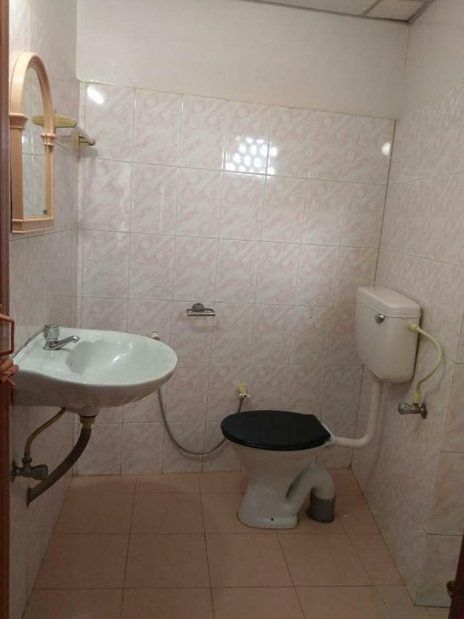 Anandan Tourist Home Varkala Esterno foto