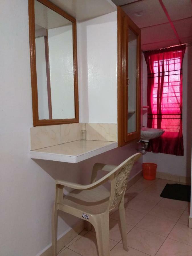 Anandan Tourist Home Varkala Esterno foto